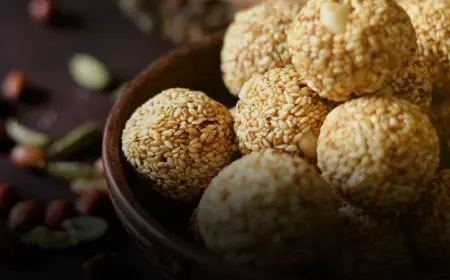 Sankranti Superfood: वरदान है तिल, मकर संक्रांति पर इसे खाने के पीछे छिपा है असली राज, सेहत के लिए किसी अमृत से कम नहीं