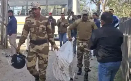 Ranchi ED: छावनी बना दफ्तर, क्लर्क का सिर फोड़ने के आरोप से भड़का गुस्सा, रांची ED ऑफिस के बाहर CISF और भारी पुलिस तैनात