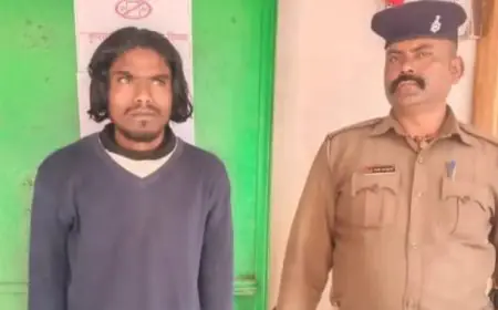 Azadnagar Action: आजाद नगर पुलिस ने 'बाबू' को दबोचा, समकालीन अभियान के तहत वारंटी गिरफ्तार, मानगो के ग्रीन वैली में पुलिस की बड़ी छापेमारी