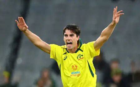 Aussie Squad: पैट कमिंस वर्ल्ड कप से बाहर, ऑस्ट्रेलिया ने रातों-रात बदली अपनी टीम, बेन ड्वार्शियस और मैट रेनशॉ की अचानक एंट्री से मचा हड़कंप