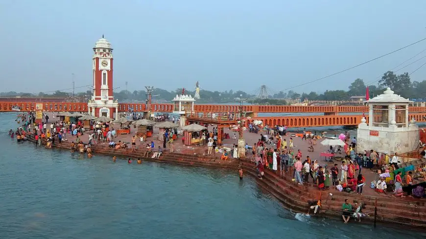 Ganga Protection: ऐतिहासिक फैसला, गंगा घाटों पर अब गैर-हिंदुओं की एंट्री बैन, धामी सरकार का बड़ा कदम, हरिद्वार-ऋषिकेश में हड़कंप