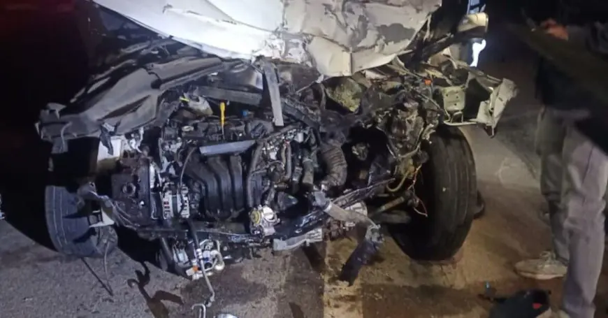 Khunti Tragedy: दर्दनाक हादसा, खूंटी में आरसी चर्च के फादर सहित दो की मौत, ट्रक में घुसी कार बनी काल