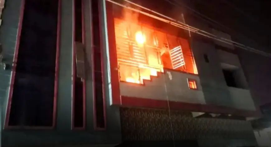 Mango Fire: भीषण तबाही, मानगो में घर के अंदर लगी आग, जिंदा झुलसी महिला, शॉर्ट सर्किट ने मचाया हाहाकार