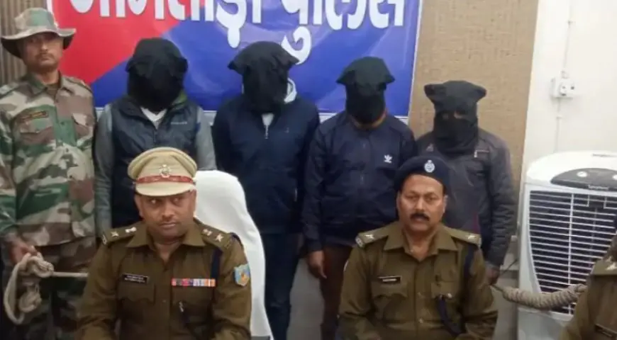 Jamtara Raid: कैशबैक का जाल, जामताड़ा में फोन-पे से ठगी करने वाले 4 मास्टरमाइंड गिरफ्तार, मैजिकपिन ऐप से खाली करते थे बैंक खाता