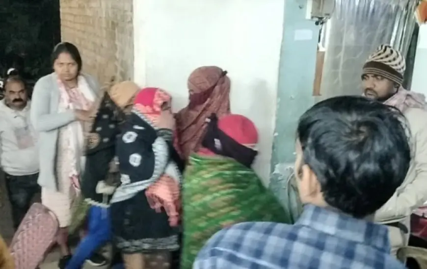 Ulidih Raid: अपार्टमेंट में 'गुप्त' खेल, उलीडीह पुलिस की अचानक दबिश, चार महिलाएं हिरासत में, ग्रीनफील्ड में मची खलबली