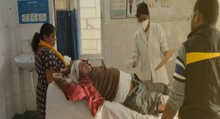 Baharagora Accident: भीषण टक्कर, NH-18 पर ऑटो ने स्कूटी सवार को उड़ाया, संवेदक लहूलुहान, बारीपदा रेफर