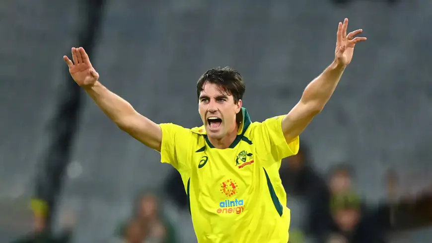 Aussie Squad: पैट कमिंस वर्ल्ड कप से बाहर, ऑस्ट्रेलिया ने रातों-रात बदली अपनी टीम, बेन ड्वार्शियस और मैट रेनशॉ की अचानक एंट्री से मचा हड़कंप