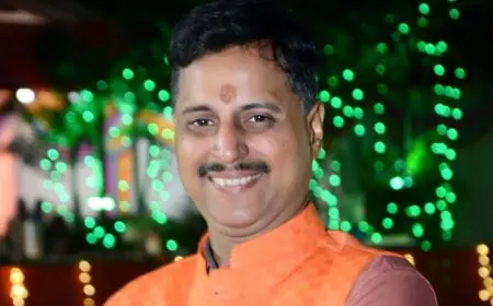 Budget 2026 : बजट 2026 देख झूम उठे जमशेदपुर के युवा, देवशीष झा ने बताया इसे भविष्य का गेमचेंजर, व्यापार और मजदूरी में अब आएगा बड़ा उछाल