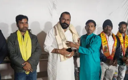 Burmamines Party: बर्मामाइंस में लिट्टी पार्टी पर जुटा राजनीतिक दिग्गजों का हुजूम, बॉबी साह की दावत में गूंजे आशीष सता के सुर, सामाजिक एकता की बनी मिसाल