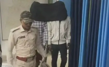 Godda Police Action : बड़ी चोट! दो सगे भाई मिलकर चला रहे थे गांजे का काला साम्राज्य और पुलिस ने कर दिया खेल खत्म, भारी मात्रा में खेप बरामद