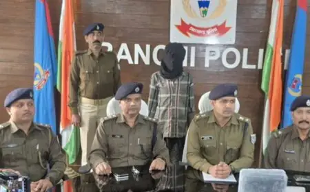 Ranchi Raid: खादगढ़ा बस स्टैंड कांड का सनसनीखेज खुलासा, 6 बसों को राख करने वाला 'नशेड़ी' गिरफ्तार, सीसीटीवी फुटेज ने खोली खौफनाक साजिश की पोल