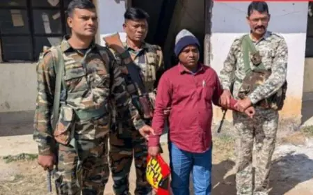 Palamu Strike: एसीबी का बड़ा एक्शन, 7 हजार रिश्वत लेते रंगे हाथ पकड़ा गया रोजगार सेवक, पलामू में भ्रष्टाचार पर चला सरकारी डंडा