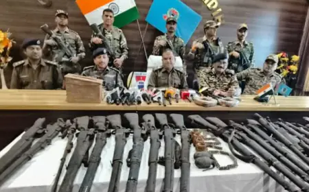 Giridih Raid: 22 साल बाद मिला नक्सलियों द्वारा लूटा गया हथियारों का जखीरा, पारसनाथ की पहाड़ियों को खोदकर पुलिस ने निकाला मौत का सामान
