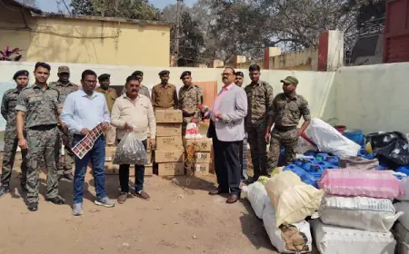 Bokaro Raid: बोकारो में नकली शराब की फैक्ट्री का भंडाफोड़, घर के अंदर ब्रांडेड बोतलों में भरा जा रहा था जहर, होली और चुनाव से पहले मौत का सामान जब्त