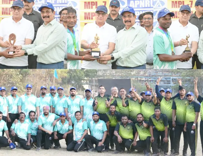 Jamshedpur Cricket: स्वर्णरेखा ने कवच को धूल चटाकर जीता MPL-7 का खिताब, सुशील टुडू के तूफान में उड़ी विपक्षी टीम