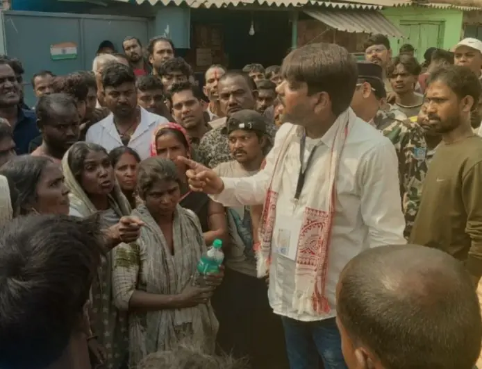 Jharia Accident: अवैध कोयला लदे ट्रक ने घर के बाहर सो रही 11 साल की बच्ची को रौंदा, झरिया में भड़का जनआक्रोश