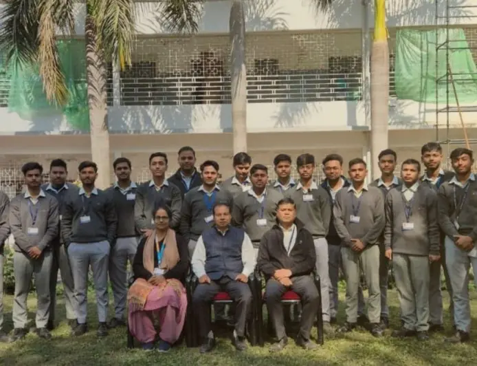 NTTF Campus Selection: जमशेदपुर के 15 छात्रों का वीवो कंपनी में चयन, 3.6 लाख के भारी पैकेज पर लगी मुहर, नोएडा में दिखा एनटीटीएफ का जलवा