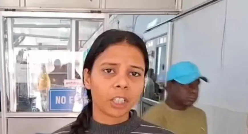 Dhanbad Violence: धनबाद में छेड़खानी का विरोध करने पर खूनी संघर्ष, भाई का फटा सिर, लहूलुहान हालत में पहुंचा अस्पताल, शीतला मंदिर के पास मची अफरा-तफरी