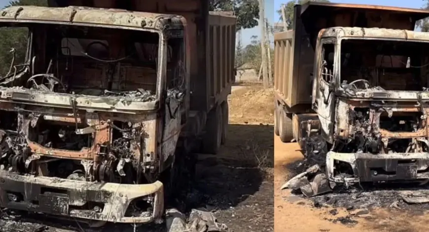 Chaibasa Terror: वैष्णवी कंपनी के साइट पर अपराधियों का तांडव, फायरिंग के बाद मशीनों को फूंका, राहुल सिंह गैंग ने ली जिम्मेदारी- अब सीधे इंसान पर होगी गोली