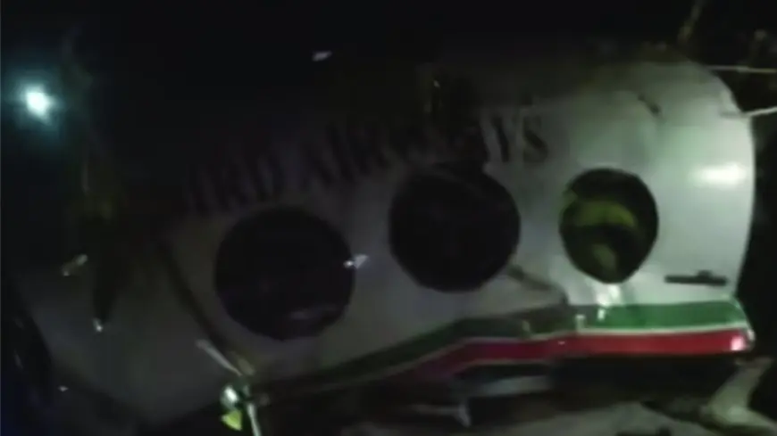 Ranchi air ambulance crash : दिल्ली जा रहे विमान में 7 सवार, चतरा के जंगल में दुर्घटना | Breaking News