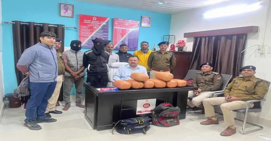 Ranchi Raid: संबलपुर-जम्मूतवी एक्सप्रेस के S-7 कोच में बिछा आरपीएफ का जाल, 8 लाख का गांजा जब्त, यूपी-ओडिशा के तस्कर गिरफ्तार