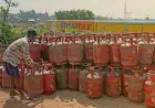 Gas Crisis : ईरान युद्ध से भारत में गैस हाहाकार, सात राज्यों में कॉमर्शियल सप्लाई बंद, जमाखोरी रोकने को सख्त कानून लागू