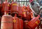 LPG Gas Crisis : गैस संकट पर सरकार की 'सर्जिकल स्ट्राइक', जमाखोरों के गोदाम सील, पैनिक बुकिंग करने वालों को दी सख्त चेतावनी