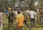 Dhanbad Clash : धनबाद के बलियापुर में बछड़े का अवशेष मिलने पर बवाल, थानेदार से धक्का-मुक्की, पुलिस का लाठीचार्ज