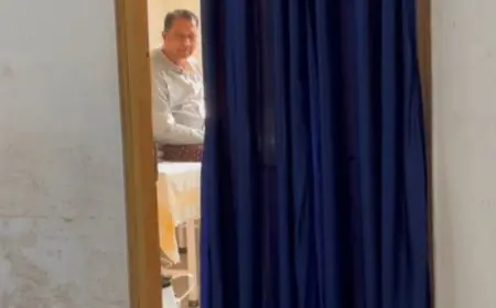 Dhanbad ACB Raid : 15 करोड़ का जमादार,  रिटायर्ड सिपाही के पास मिली करोड़ों की दौलत