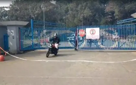 Jubilee Park Closed : जमशेदपुर का सबसे बड़ा पार्क 8 मार्च तक सील, फाउंडर्स डे की सजावट हटाने का काम शुरू, एंट्री पर लगा कड़ा पहरा