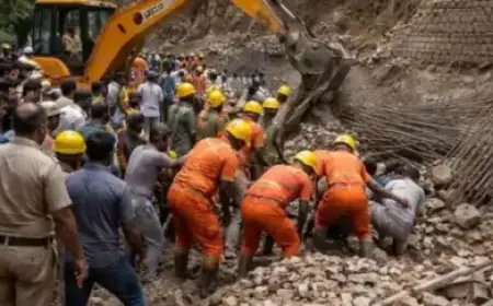 Gurugram Tragedy : गुरुग्राम में मिट्टी धंसने से 7 मजदूरों की दर्दनाक मौत, जमशेदपुर के 5 घरों के बुझ गए चिराग