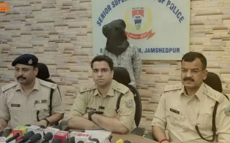 Bistupur Arrest: बिष्टुपुर में चेकिंग के दौरान ऑटो से पकड़ा गया लोडेड पिस्तौल वाला युवक, गोपाल मैदान के पास पुलिस की बड़ी रेड