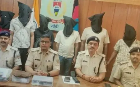 Khunti Arrest: खूंटी में PLFI के नाम पर लेवी वसूलने वाले 6 गुर्गे गिरफ्तार, XUV कार और पिस्टल के साथ रंगे हाथों दबोचे