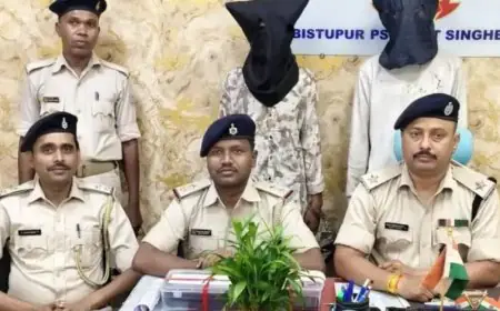 Bistupur Arrest:  जमशेदपुर के कीनन स्टेडियम के पास महिला से लूट करने वाले बदमाश गिरफ्तार, पर्स और बाइक बरामद