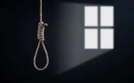 Azadnagar Suicide: जमशेदपुर के आजादनगर में नशे के लिए पैसे न मिलने पर 22 वर्षीय शरीफ ने दी जान, मां के इनकार के बाद कमरे में झूला शव