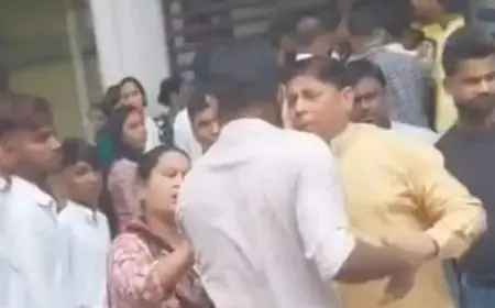 Bistupur Clash : बिष्टुपुर के रामदास भट्ठा में अपनों के बीच खूनी संघर्ष, लाठी-डंडों से हुआ हमला, वीडियो वायरल होने से मचा हड़कंप