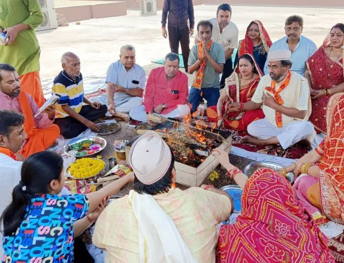 Bishtupur Shivpuran : बिष्टुपुर में शिव महापुराण का भव्य समापन, पंचाक्षर मंत्र से गूंजा मारवाड़ी मंदिर, हवन के साथ भक्तों ने लिया संकल्प