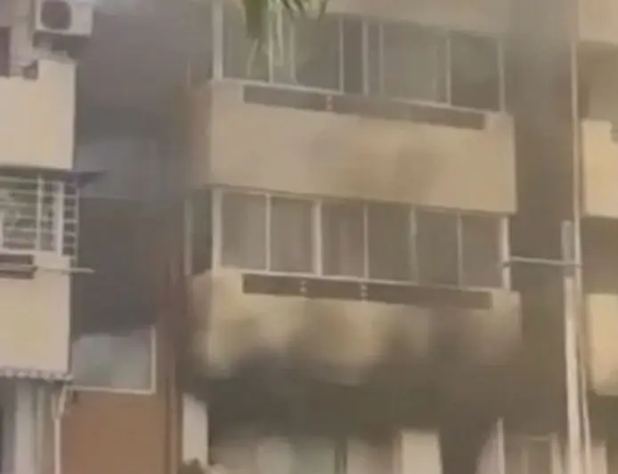 Ranchi Blast : रांची की सेल सिटी में फटा गैस सिलेंडर, ब्लॉक E-1 में मची भगदड़, आग के गुबार में समाया पूरा फ्लैट