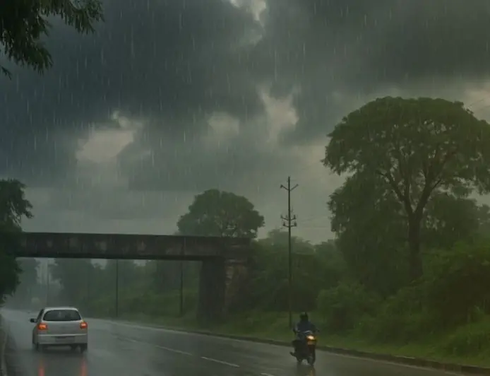 Jharkhand Weather: झारखंड में आसमानी आफत का साया, अगले 72 घंटे भारी, रांची समेत 12 जिलों में ओलावृष्टि और वज्रपात की चेतावनी