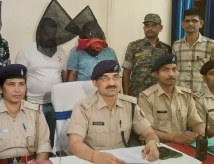 Ranchi Raid: रांची के लालपुर में घर में सेंधमारी का खुलासा, नाबालिग समेत चार दबोचे, सोने की चेन और अंगूठी के साथ पुलिस ने दी दबिश