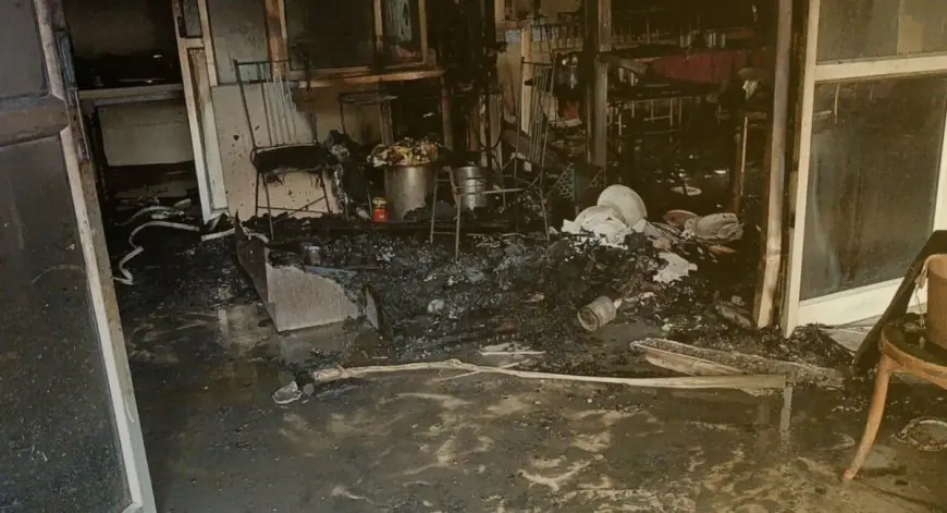 Chaibasa Blast :  चाईबासा के मधु बाजार में आधी रात को भीषण अग्निकांड, रेस्टोरेंट जलकर राख, 20 लाख का नुकसान