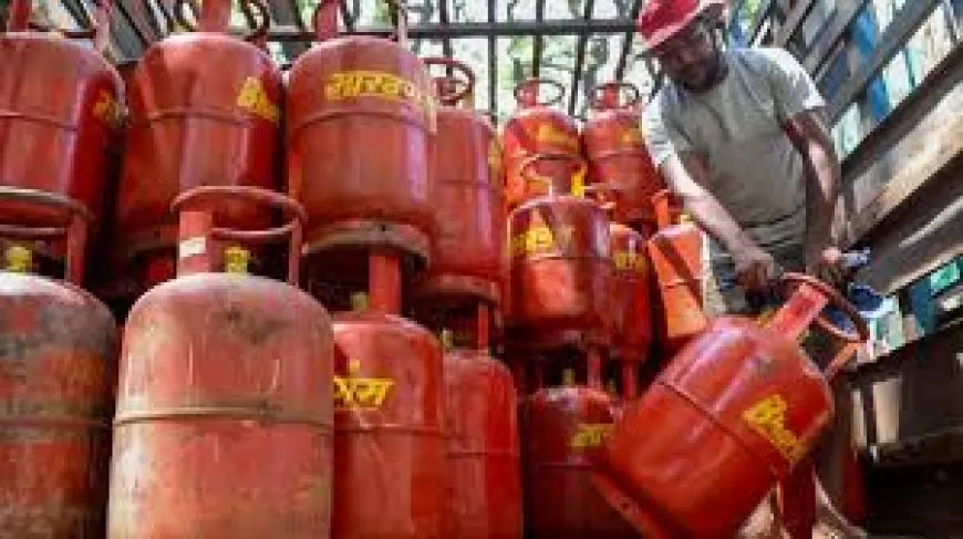 LPG Gas Crisis : गैस संकट पर सरकार की 'सर्जिकल स्ट्राइक', जमाखोरों के गोदाम सील, पैनिक बुकिंग करने वालों को दी सख्त चेतावनी