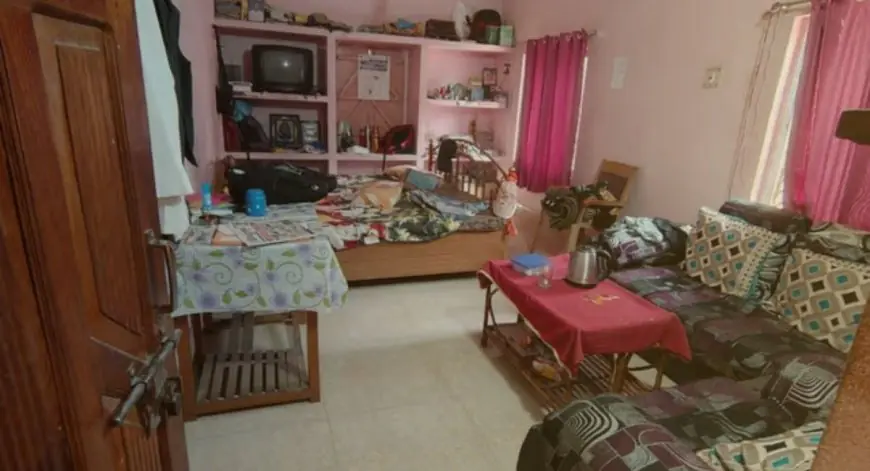 Sahibganj Theft: साहिबगंज में बेखौफ चोरों का तांडव, घर से 3 लाख की लूट, सीसीटीवी का डीवीआर भी ले उड़े बदमाश