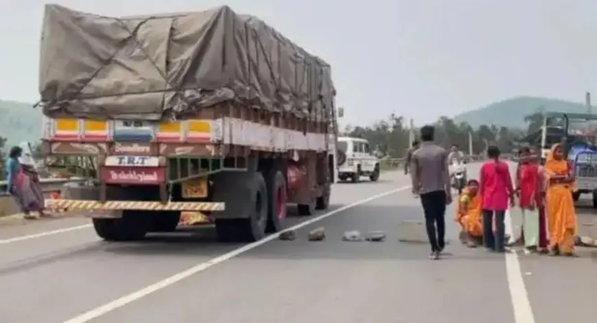 Chandil Accident : चांडिल में बेकाबू ट्रक ने बाइक को 50 मीटर तक घसीटा, सास की मौके पर मौत