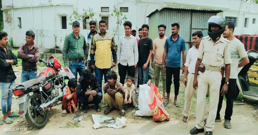 Chaibasa Raid : चाईबासा में 'डेंड्राइट गैंग' का आतंक खत्म, पुलिया के नीचे छिपाया था चोरी का माल, सामाजिक कार्यकर्ता ने धर दबोचा