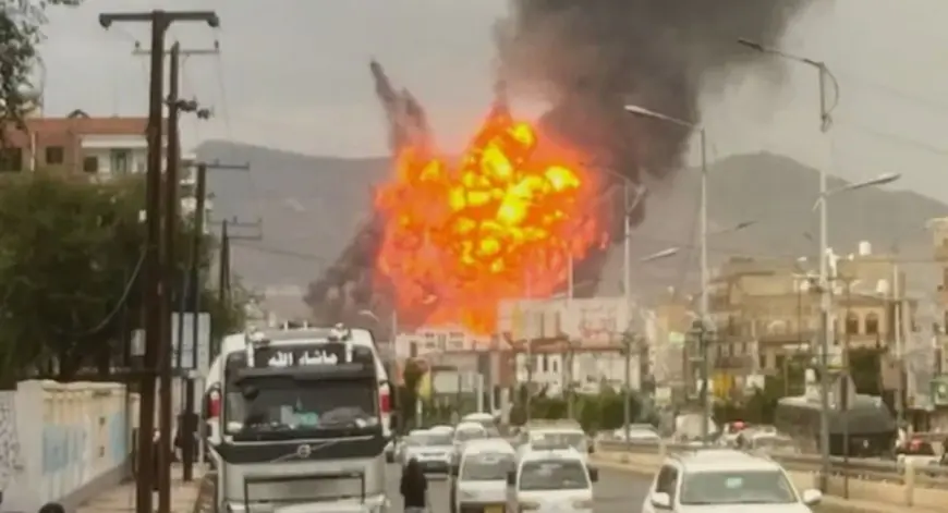 Yemen Strike:  इजरायल पर यमन की सीधी एंट्री, हूतियों ने दागी बैलिस्टिक मिसाइल, परमाणु केंद्र के पास गूंजे सायरन