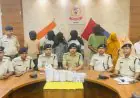 Ramgarh Robbery Busted: भारत सरकार लिखी कार से भाग रहे डकैत, महिलाओं ने छिपाए थे जेवर