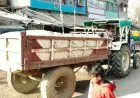 Chakulia Sand Mafia: थाना के सामने से गुजर रहे बालू लदे ट्रैक्टर, प्रशासन अनजान
