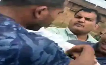 Chatra Suspension:  चतरा में तस्कर के साथ मिलकर युवक को उठाने पहुंचे थानेदार सस्पेंड, नीली बलेनो से किडनैपिंग की कोशिश का वीडियो वायरल