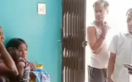 Jugsalai Theft: जुगसलाई के काली स्थान रोड में घर में घुसी संदिग्ध महिला, घरवालों ने रंगे हाथ दबोचा, पुलिस ने किया गिरफ्तार